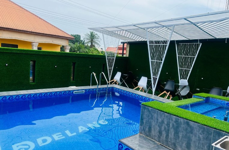 pool cropped (6)